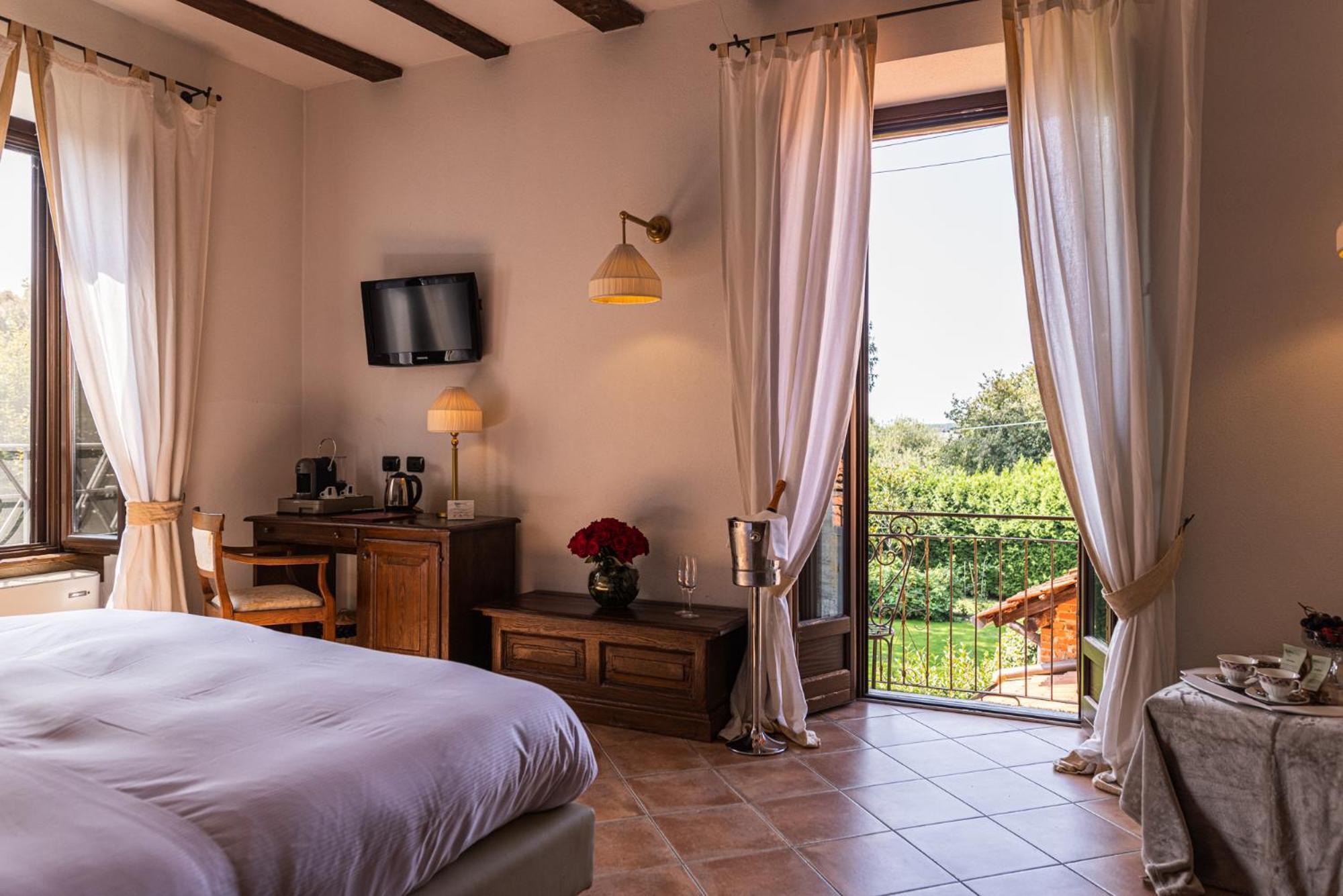 Al Castello Resort Sillavengo Kültér fotó
